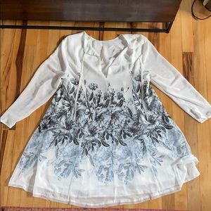 Beautiful flowy dress from UO